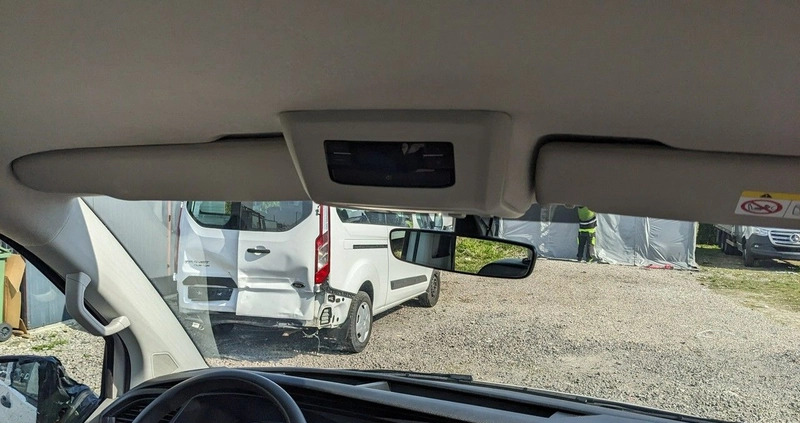 Volkswagen Caravelle cena 119999 przebieg: 52000, rok produkcji 2020 z Ozimek małe 106